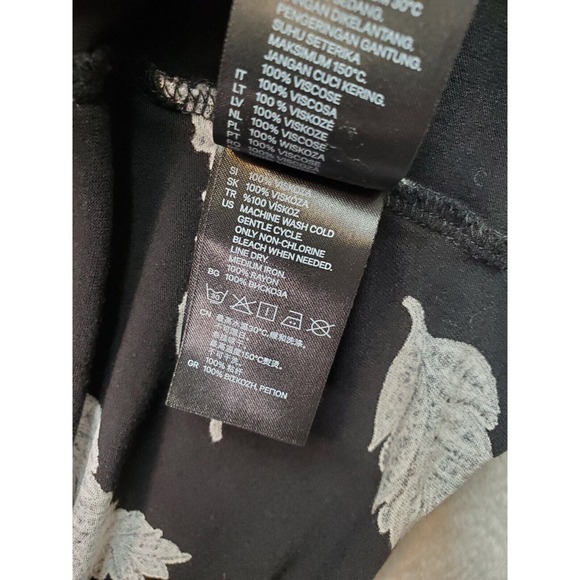 H&M Tank Dress Womens Medium Black Palm Leaf Viscose Sleeveless V Neck Pleated - Picture 7 of 7